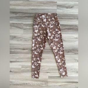 balance athletica army print butt sculpting leggings Medium